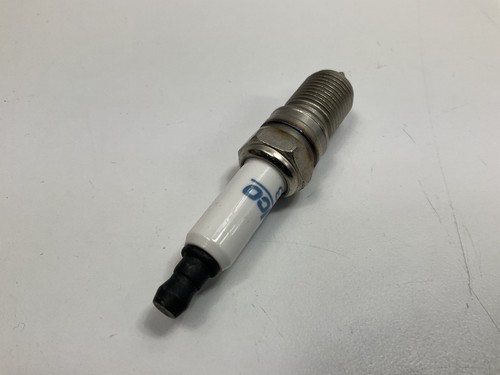 Acdelco 41-943 Double Platinum Spark Plug - Picture 2 of 3