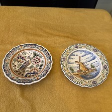 A Pair of 6inch de Delftse Pauw Holland Polychrome Wall Hanging Plates VGC