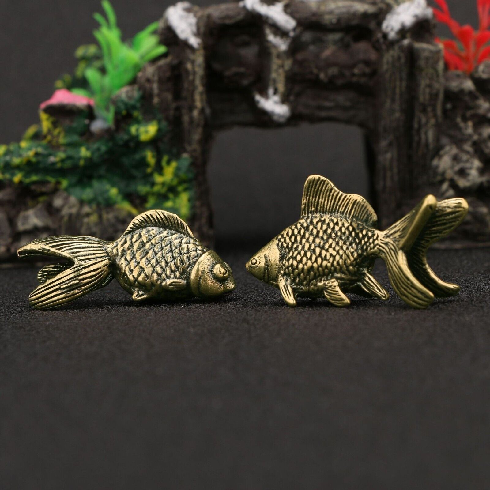 1 Pair Brass Fish Figurines  Small Statue Home Ornaments Animal Figurines Gift
