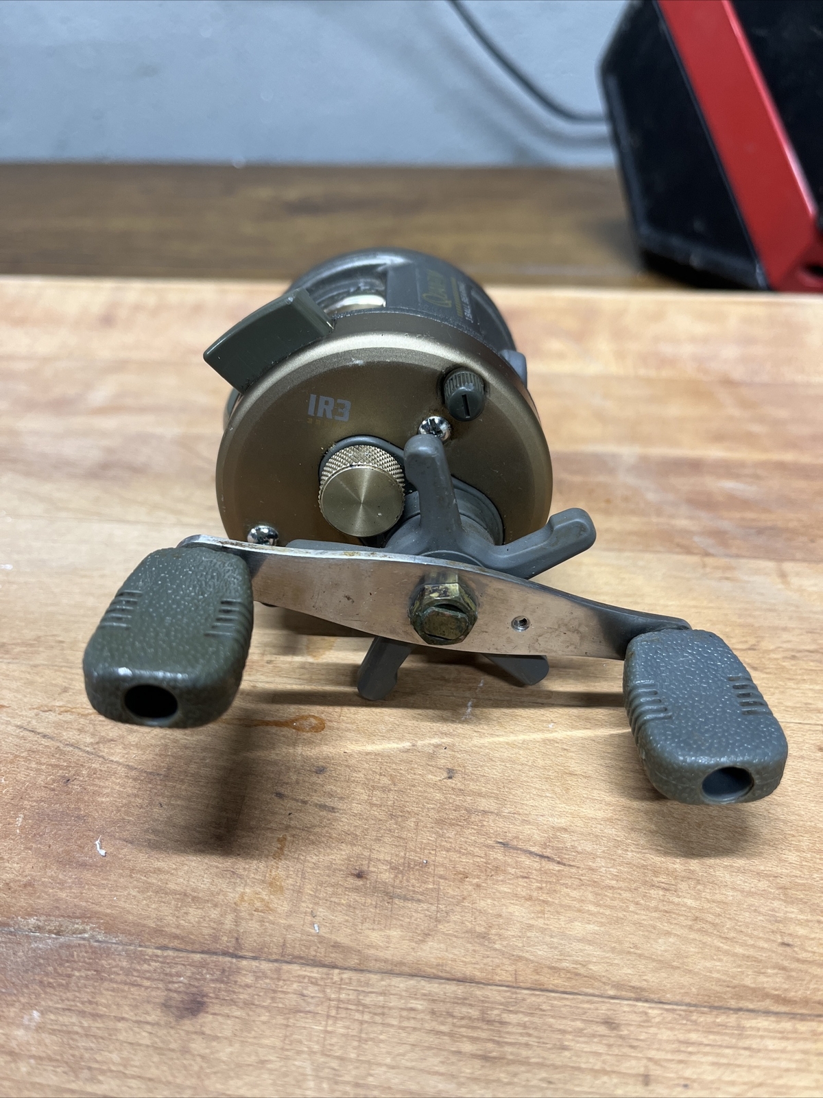 Vintage Quantum Iron IR3W Baitcasting Reel Zebco  Made in Japan