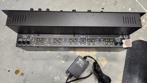 RANE MP22Z DJ MIXER W/Power Supply - Picture 3 of 3