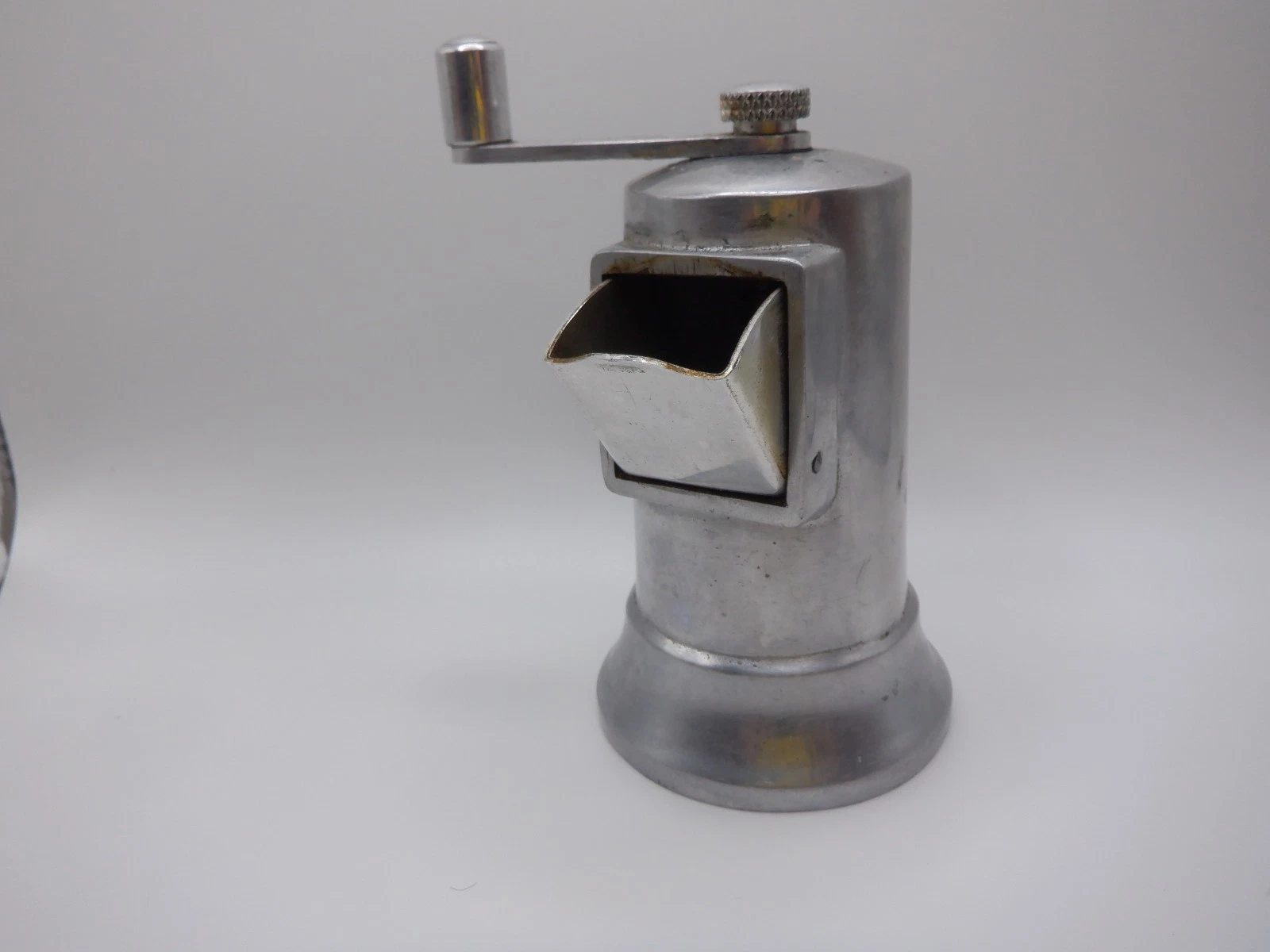 Vintage Perfex Pepper Mill Cast Aluminum 4”
