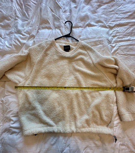 Suéter Pullover Sherpa Polar Tela Estándar Beige Tostado Mediano Acogedor Estilo Peluche - Imagen 2 de 6