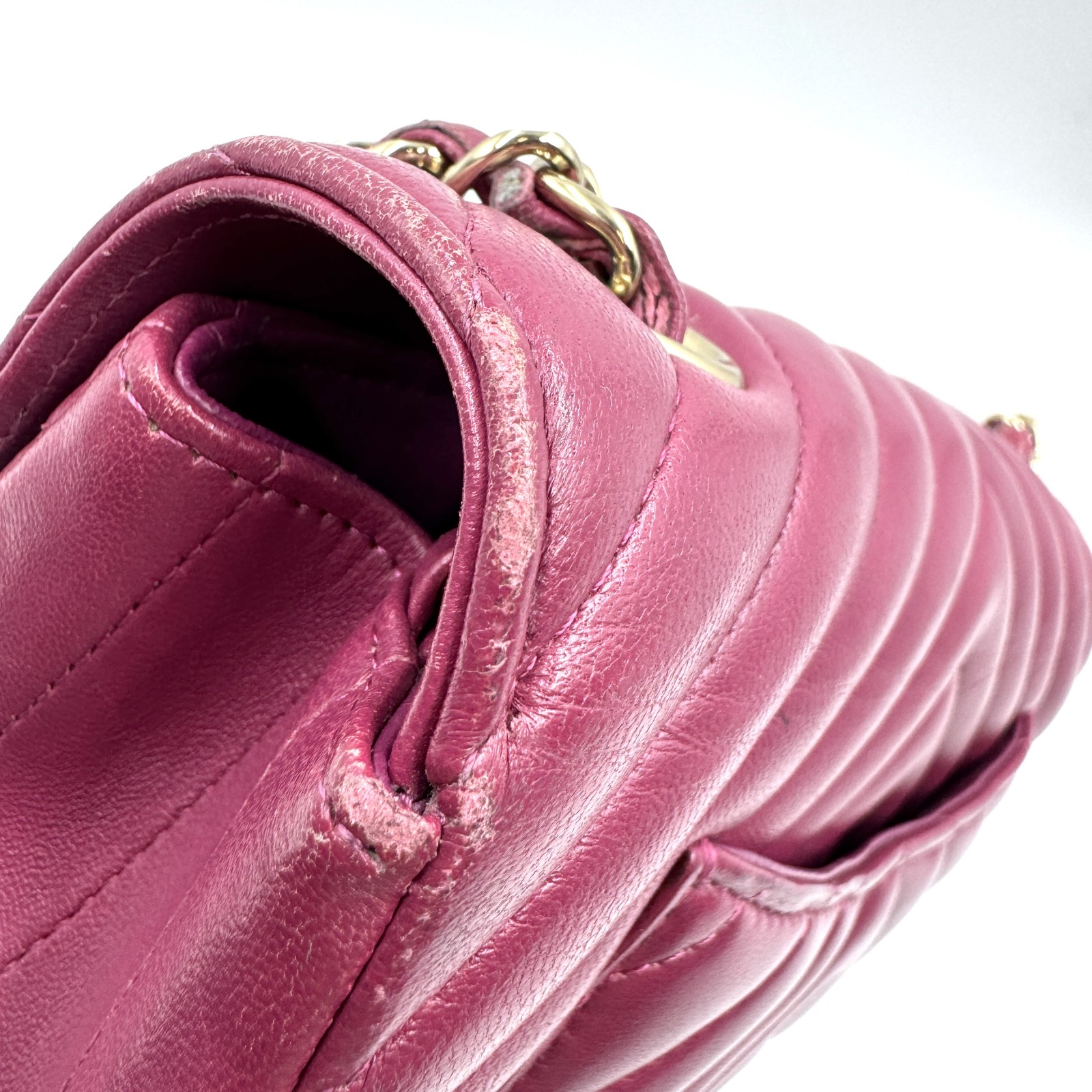 Pre-Owned Chanel Rectangular Flap Shoulder Bag in… - image 15