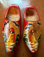 Vintage Hand Painted Dutch Wooden Shoes Clogs Pair Holland Wall Hang 863