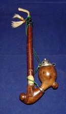 Pipe à tabac sculptée à la main Forêt Noire chasseur Bruyère couvercle pot embouchure