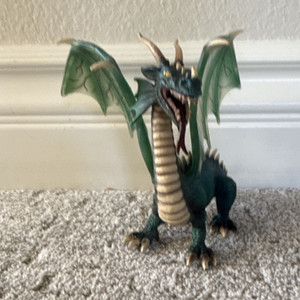 Green Winged Dragon Figurine Fantasy Theme Display Decor Collectible