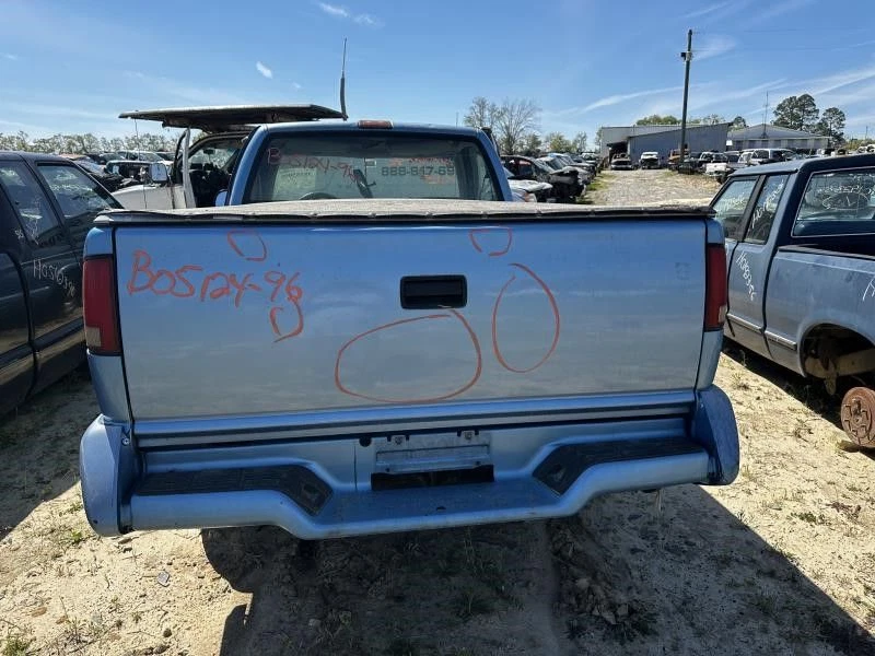Chevy S10/Sonoma 1994-2003 conductor husillo delantero izquierdo nudillo fabricante de equipos originales Foto 2 de 4