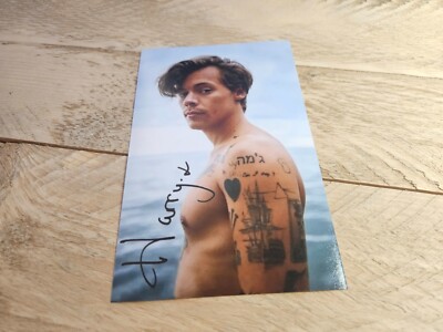 HARRY STYLES Repro-Autogramm - ca. 10x16 - (728)