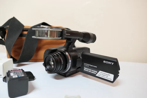 SONY NEX-VG10 Interchangeable Lens E-MOUNT Camcorder / Camera with Lens, SD, BAG