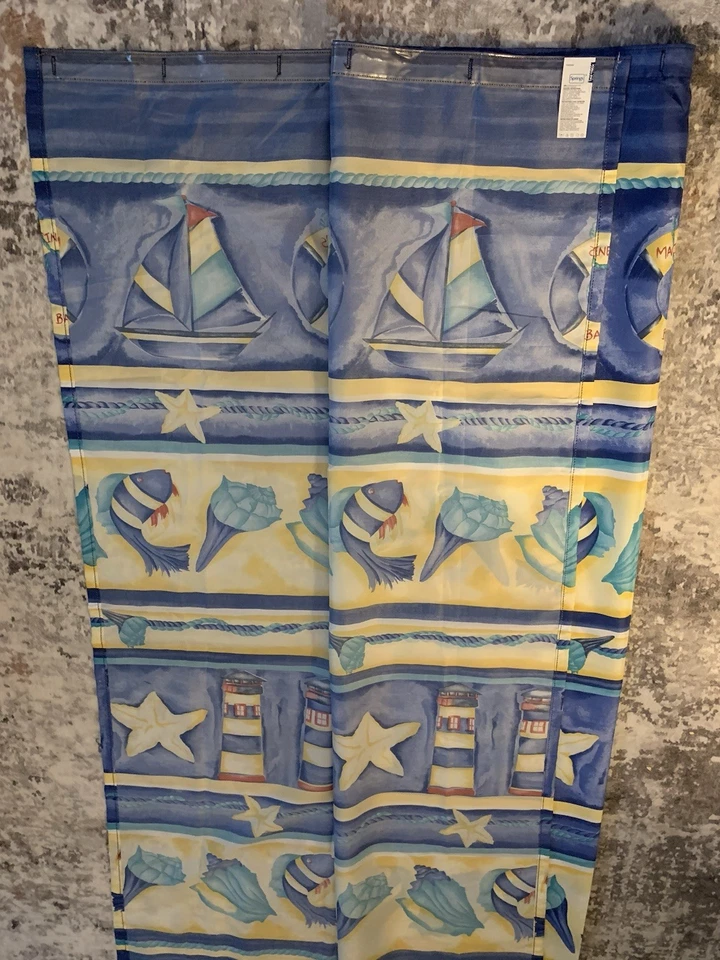 Cortina de Ducha Náutica Verano Mar Ella 69" An x 70" L Faro Foto 4 de 4