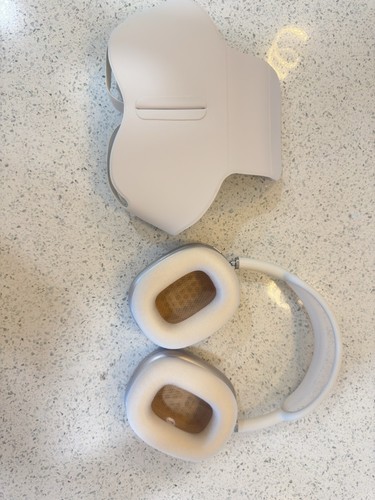 Starlight Airpod Max’s Lightweight - 第 21/24 張圖片