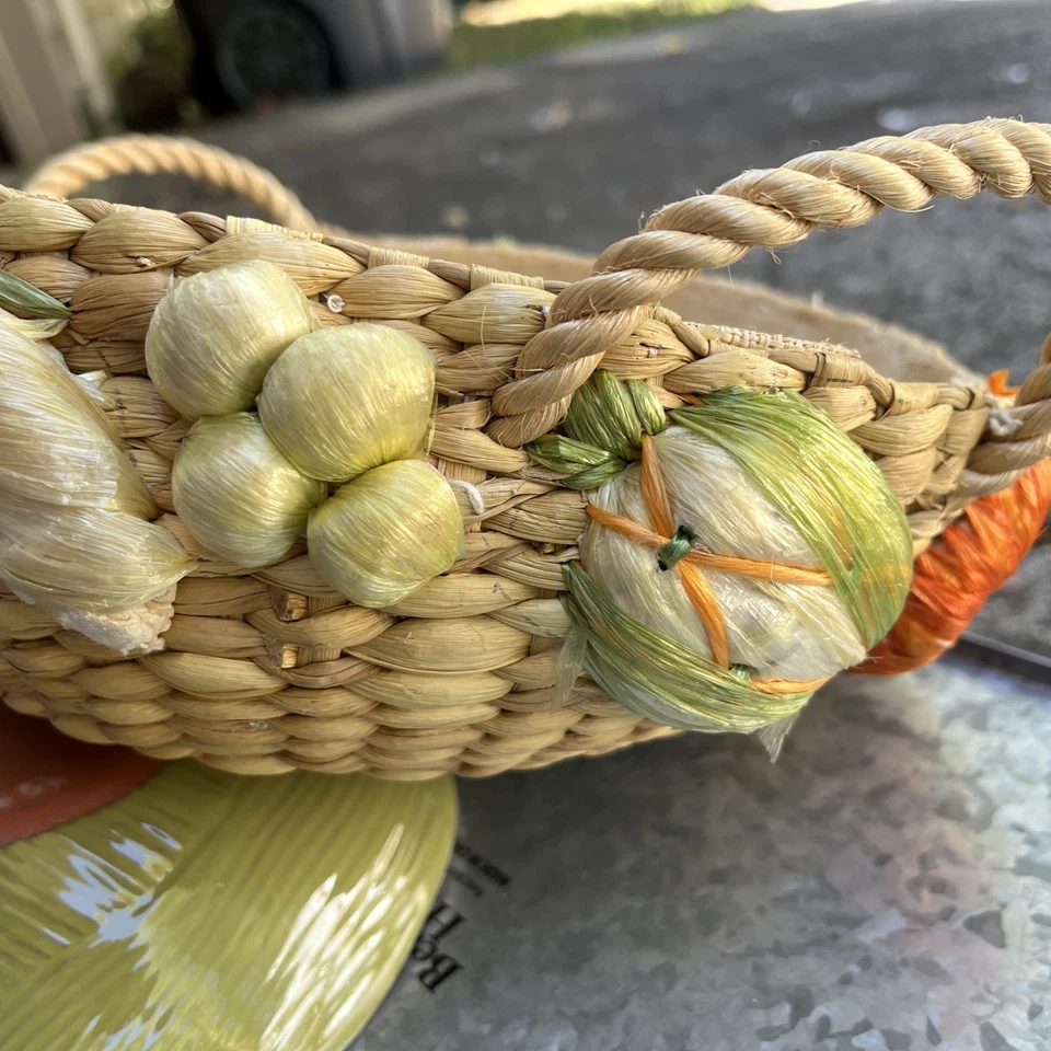 Nesting Raffia Floral Woven Casserole Baskets Lined  Handled Round - Image 3 of 4