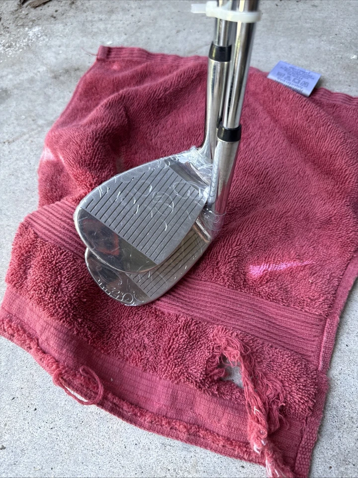 ACUITY GS.1 GOLF CLUBS 56* AND 48* IRON / STAINLESS STEEL SHAFTS, ORIGINAL GRIPS - Image 2 of 4