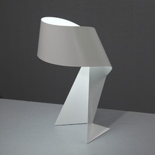 Vintage "Ribbon" lamp in white lacquered folded metal, designed by Claire...