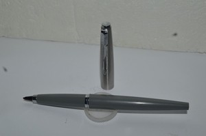 PARKER TOUCHE Rollerball Felt Tip Pen Gray No Date Code Circa 1966 Made In USA