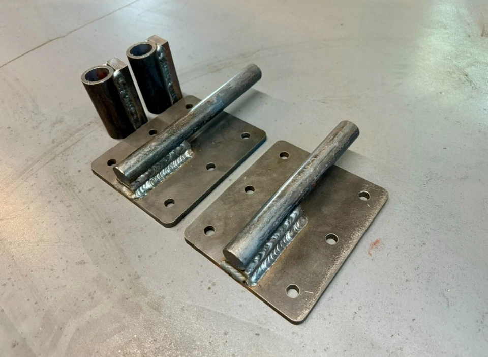 Heavy Duty Gate Hinges 7/8" Steel Rod, Bolt on / Weld on, 1/4" Steel Plate - Image 3 of 4