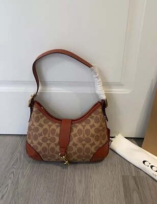 COACH Hamptons Hobo In Signature Canvas Tan Caramel CY934 outlet