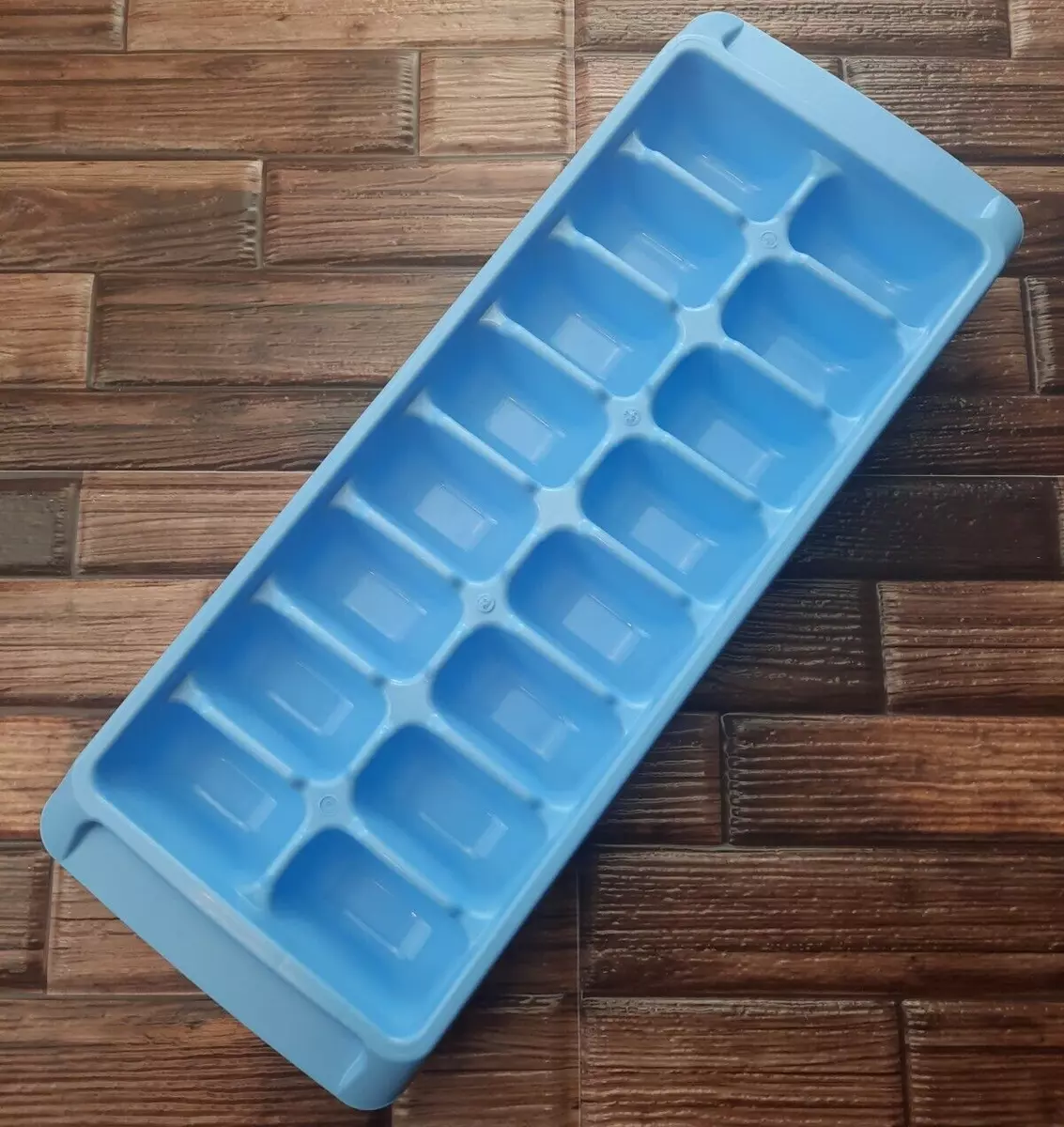 Thin Ice Cube Tray | Shopenzer, Inc.