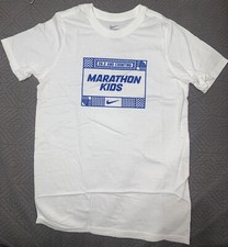 NEW Nike Marathon Kids T-Shirt Size Medium