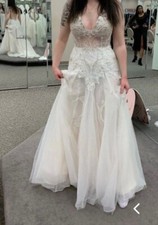 David’s Bridal Dress Size 10 heart shaped design NWT white beaded detail. 