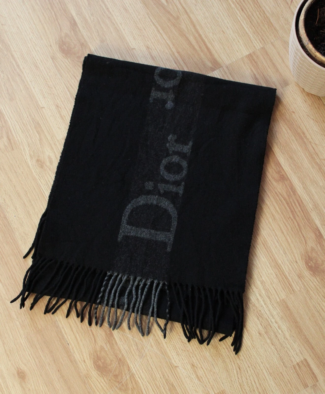 Foulard vintage en laine cachemire Christian Dior réversible noir gris