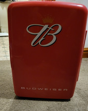 Red Budweiser Fridgemaster FM8BUD Portable Mini Fridge Cooler & Warmer working..
