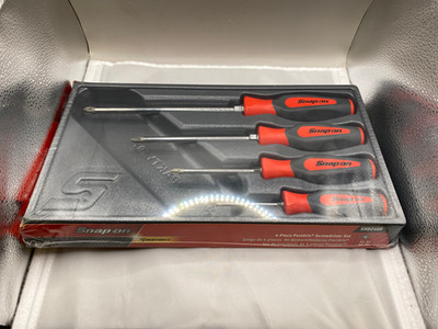 **NEU VERSIEGELT** Snap On 4 Stück Pozidriv Schraubendreher Set ROT - SHDZ40R