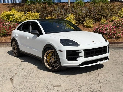 2024 Porsche Cayenne Turbo GT Image 1 of 2