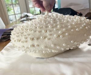 Kokin New York Womens Hat One Size White Ivory Wool Beret with pearls