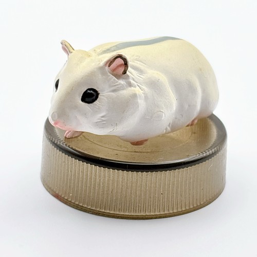 Hamsters Lunch  Dzungrian Hamster  Bottle Cap Figure Japan Exclusive Kaiyodo 1