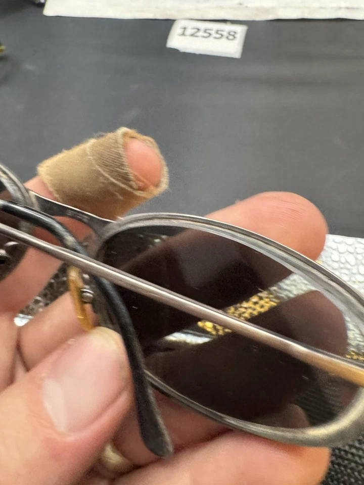 Signia by Serengeti 6708 Sunglasses Full Rim Rectangular Frames 57-17 Gray - Image 4 of 4