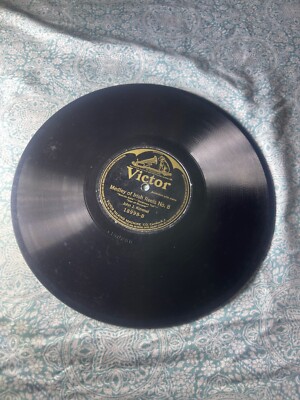 VICTOR Record 78 rpm 18998 THE BLACKBIRD / MEDLEY OF IRISH