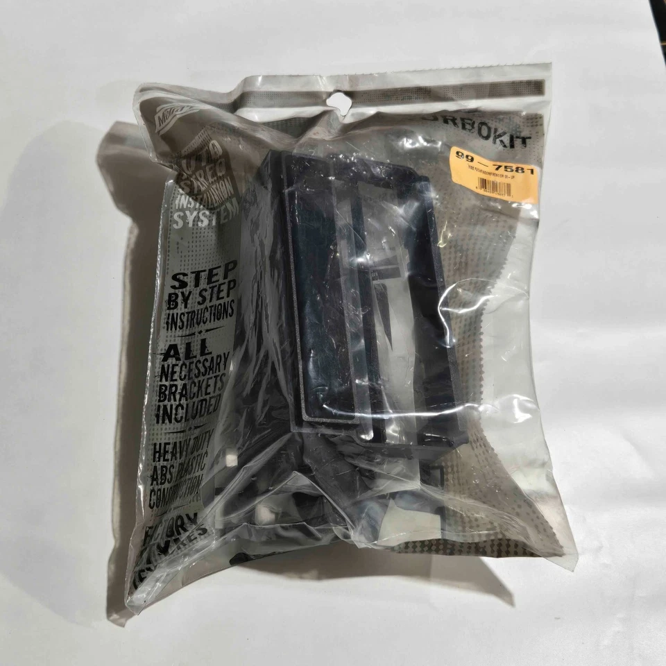 METRA 99-7581 STEREO DASHBOARD INSTALL KIT FOR 2005+ NISSAN FRONTIER/PATHFINDER - Image 2 of 4