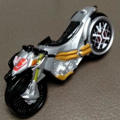 ライダーマンMasked Rider Deluxe Type Amazon.com: TAMASHII NATIONS Bandai S.H. Figuarts Masked