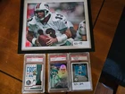 DAN MARINO 8X10 ORIGINAL SIGNED WITH COA AND 3 TRADING CARD BONUS!
