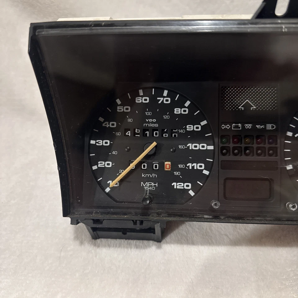 Cuadro de instrumentos Volkswagen Golf MK2 GTI 120 MPH CE1 181.220OD Foto 2 de 4