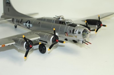 Franklin Mint, B-17 FLYING FORTRESS ''GENERAL IKE'' in 1:48 !!