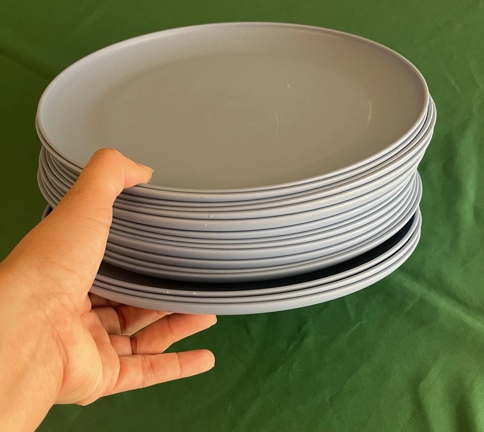 17 PLATOS DE PLÁSTICO MAINSTAYS - CENA - COLOR AZUL CLARO SE VENDE TAL CUAL Foto 4 de 4