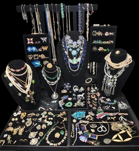 167pc VTG  Rhinestone Costume Jewelry Lot WEISS TRIFARI LISNER CORO YOSCA MONET