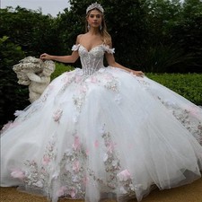 Lace Bow Beads Quinceanera Dresses Off Shoulder Applique Tull Sweet 16 Ball Gown