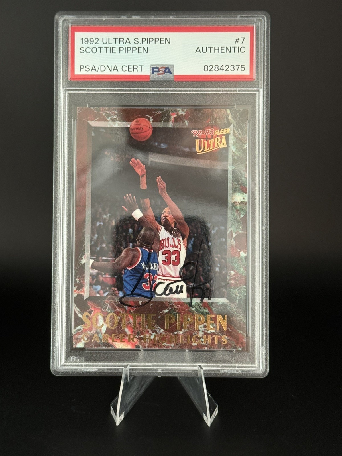 Scottie Pippen Signed 1992-93 Fleer Ultra Career Highlights #7 (PSA)