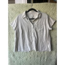 Ava & Viv Women 1X Cream Linen Button Down with Adorable Split Back