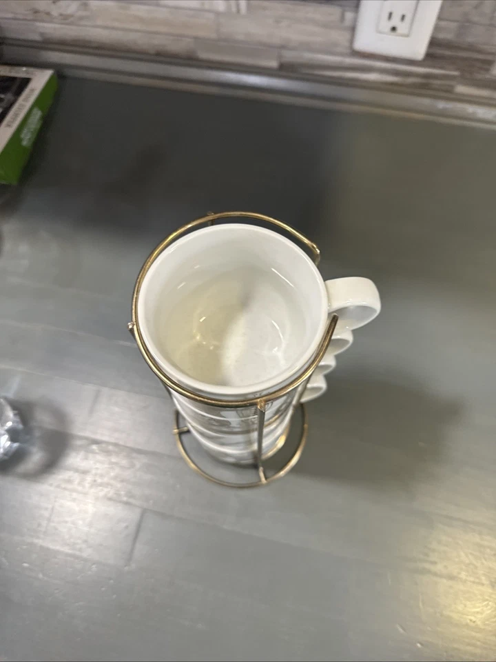 Pier 1 One Imports 4 tazas de té de café apilables blancas y doradas con estante de metal Foto 2 de 4