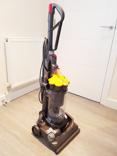 Dyson DC33 Multi Floor NEW MOTOR 1 Yr Wty Refurbished Upright Vacuum Cleaner - Picture 5 of 9