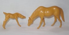 Vintage Hartland Plastics Mare Nursing Foal Plastic Horse Set - RARE COLOR