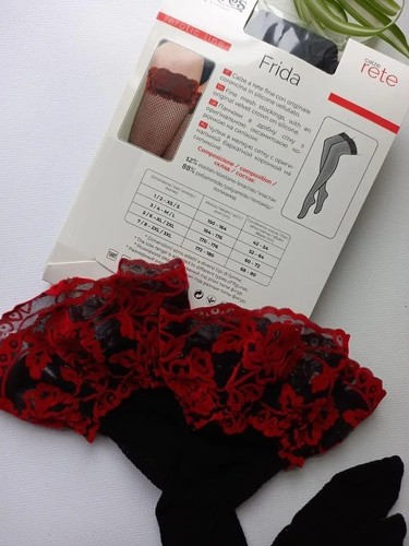 Dolores Frida Seductive women's stockings velvet red silicone lace crown 20 Den - Picture 5 of 10