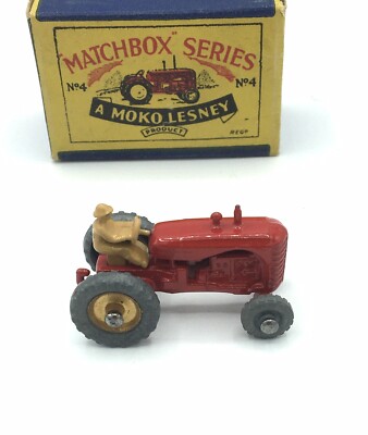 Matchbox No 4b Massey Harris Tractor in Type B1 Box