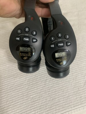 2 Movie Vision Ultra Base FM Headphones, Automotive DVD Player Receiver Radio !!