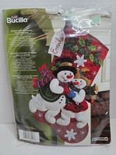  Rare Bucilla SNOWFLAKE SNUGGLE Felt Christmas Stocking Kit 86257 Snowman NEW
